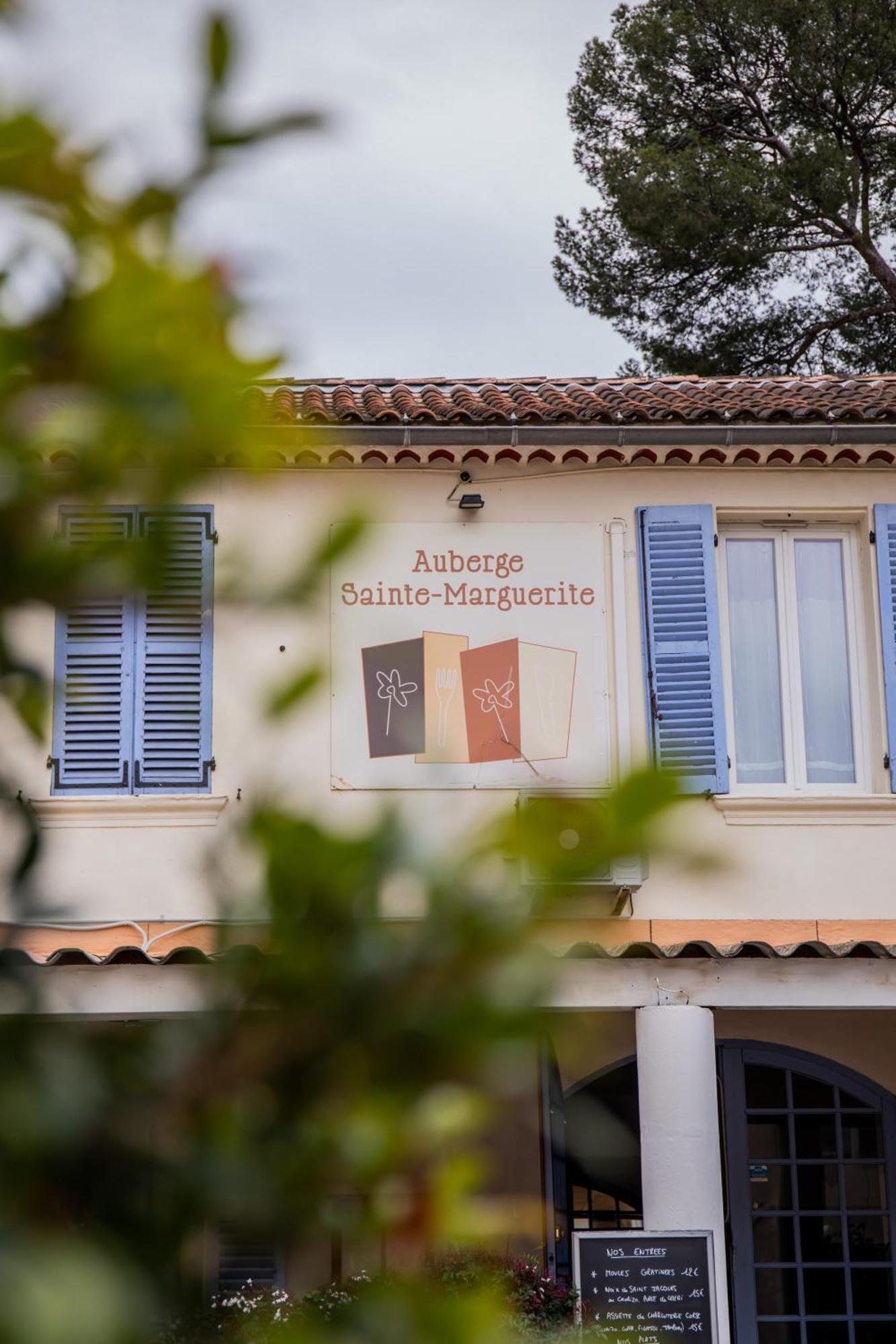 Auberge Sainte Marguerite La Garde  Bagian luar foto